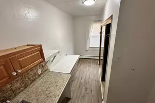 165 Randolph Ave, Jersey City, NJ 07305 - Photo 17