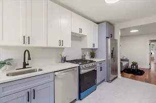 121 41st St, Union City, NJ 07087 - Photo 3