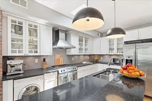 247 2nd St, Jersey City, NJ 07302 - Photo 9