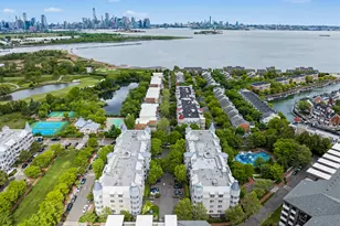 4 Constellation Pl, Jersey City, NJ 07305 - Photo 31