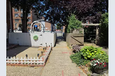 9 Elna Ct, Bayonne, NJ 07002 - Photo 3