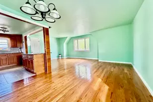 15 Suburbia Dr, Jersey City, NJ 07305 - Photo 9