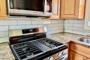 15 Suburbia Dr, Jersey City, NJ 07305 - Photo 3