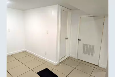 80 Broadman Parkway #1, Jersey City, NJ 07304 - Photo 5