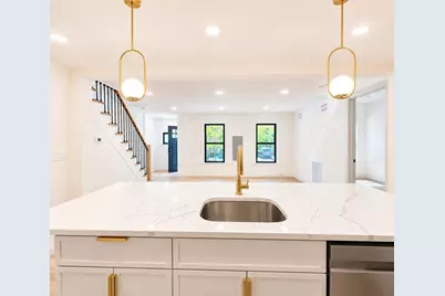7 Pierce Ave, Jersey City, NJ 07307 - Photo 7