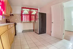 54 Gates Ave, Jersey City, NJ 07305 - Photo 3