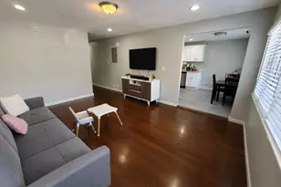 8 Packard St, Bayonne, NJ 07002 - Photo 3