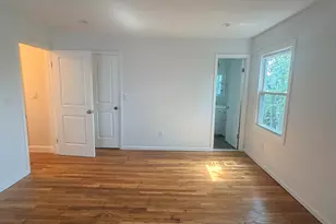 696A Ave E, Bayonne, NJ 07002 - Photo 17