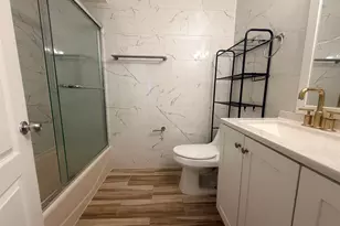 696A Ave E, Bayonne, NJ 07002 - Photo 3