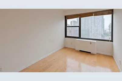 135 Montgomery St #20H, Jersey City, NJ 07302 - Photo 11