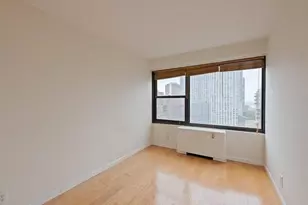 135 Montgomery St, Jersey City, NJ 07302 - Photo 11