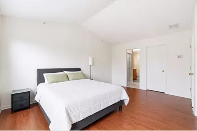 7 Atlas Ct, Jersey City, NJ 07305 - Photo 11
