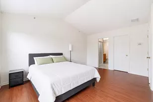 7 Atlas Ct, Jersey City, NJ 07305 - Photo 11