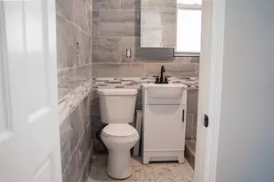 543 West Side Ave, Jersey City, NJ 07304 - Photo 13