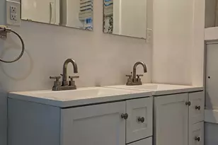 213 Mallory Ave, Jersey City, NJ 07304 - Photo 9