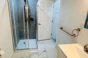 213 Mallory Ave, Jersey City, NJ 07304 - Photo 7