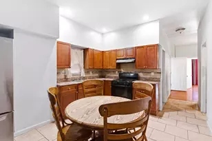 161 Seaview Ave, Jersey City, NJ 07305 - Photo 5