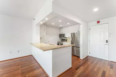 2305 City Pl, Edgewater, NJ 07020 - Photo 3