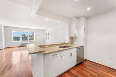 2305 City Pl, Edgewater, NJ 07020 - Photo 5
