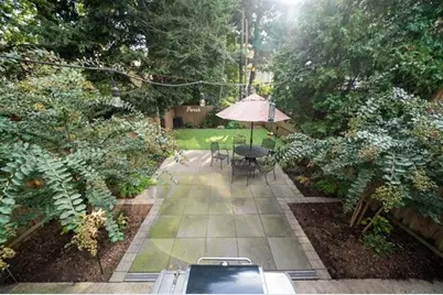 105 Fairview Ave, Jersey City, NJ 07306 - Photo 37