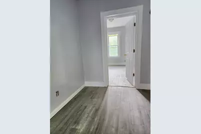 35 Orient Ave, Jersey City, NJ 07305 - Photo 3