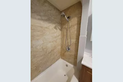 35 Orient Ave, Jersey City, NJ 07305 - Photo 9