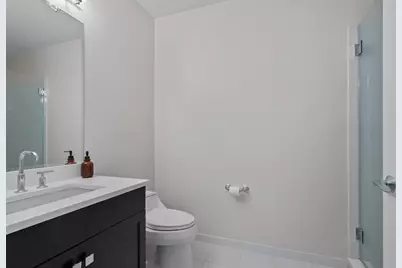 250 Henley Pl #210, Weehawken, NJ 07086 - Photo 17