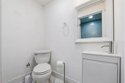 245 Jewett Ave, Jersey City, NJ 07304 - Photo 15