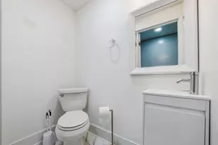 245 Jewett Ave, Jersey City, NJ 07304 - Photo 15