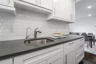 116 71st St, Guttenberg, NJ 07093 - Photo 7