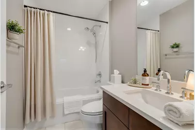 31 Cambridge Way, Weehawken, NJ 07086 - Photo 17