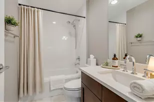 31 Cambridge Wy, Weehawken, NJ 07086 - Photo 17