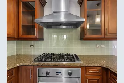 31 Cambridge Way, Weehawken, NJ 07086 - Photo 5