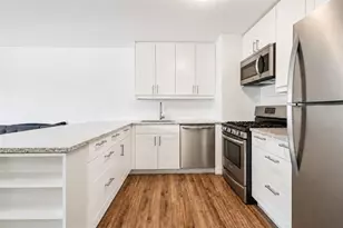 135 Montgomery St, Jersey City, NJ 07302 - Photo 3