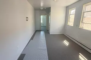 133 W 30th St, Bayonne, NJ 07002 - Photo 5