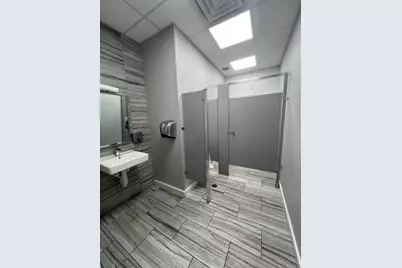 190 Christopher Columbus Dr #MAIN COMMERCIAL, Jersey City, NJ 07302 - Photo 23