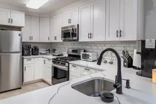 533 Martin Luther King Jr Dr, Jersey City, NJ 07304 - Photo 11