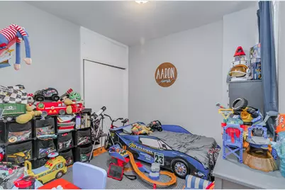 1053 Avenue C, Bayonne, NJ 07002 - Photo 5