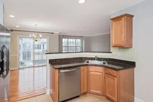 187 Blue Heron Dr, Secaucus, NJ 07094 - Photo 5