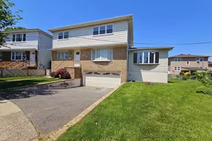 22 Kennedy Ct, Lyndhurst Township, NJ 07071 - Photo 1