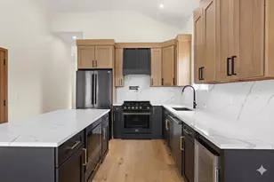 79 E 23rd St, Bayonne, NJ 07002 - Photo 27