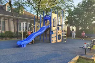 17 Willow St, Jersey City, NJ 07305 - Photo 39