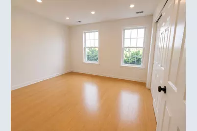 17 Willow St, Jersey City, NJ 07305 - Photo 19
