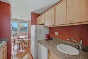 6040 Blvd E, West New York, NJ 07093 - Photo 7
