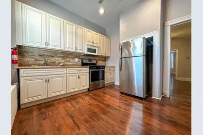 18 Howard Pl #1, Jersey City, NJ 07306 - Photo 3