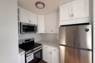 100 Manhattan Ave, Union City, NJ 07087 - Photo 9