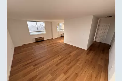 100 Manhattan Ave #413, Union City, NJ 07087 - Photo 5