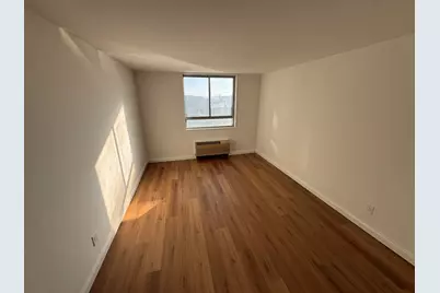 100 Manhattan Ave #413, Union City, NJ 07087 - Photo 7