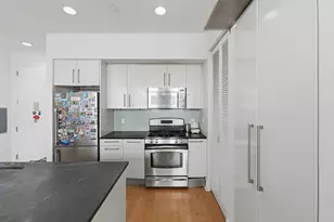 4 Beacon Way, Jersey City, NJ 07304 - Photo 9