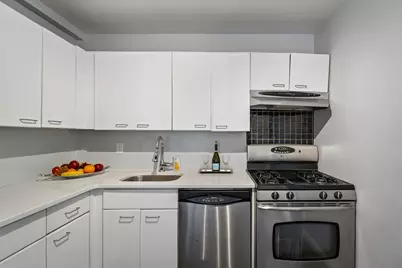 1375 River Rd #1A, Edgewater, NJ 07020 - Photo 9